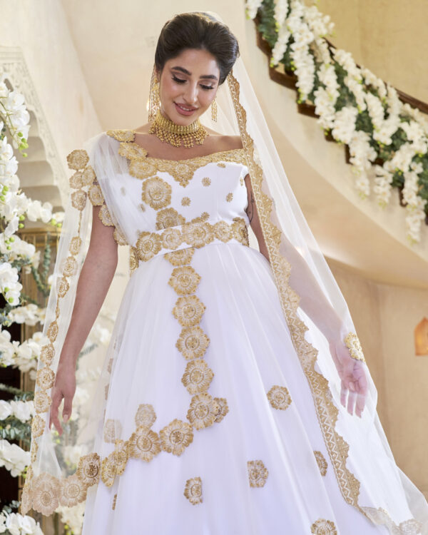 KB0152 White Gold Shawl - Image 3