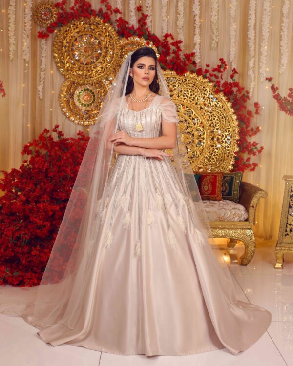 KB0165 Ivory Feathers - Image 2