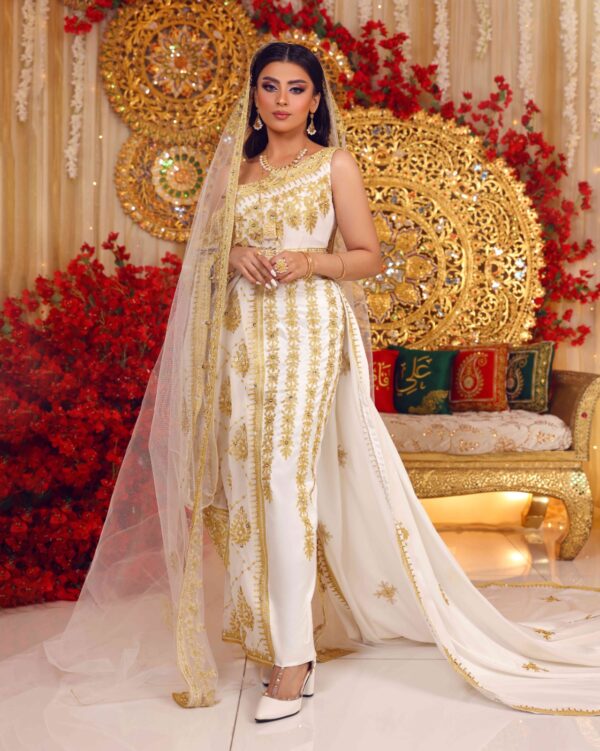 KB0168 White & Gold Traditional