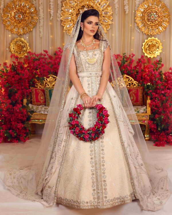 KB0170 Ivory Floral