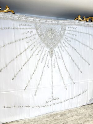 KM0014W White & Silver